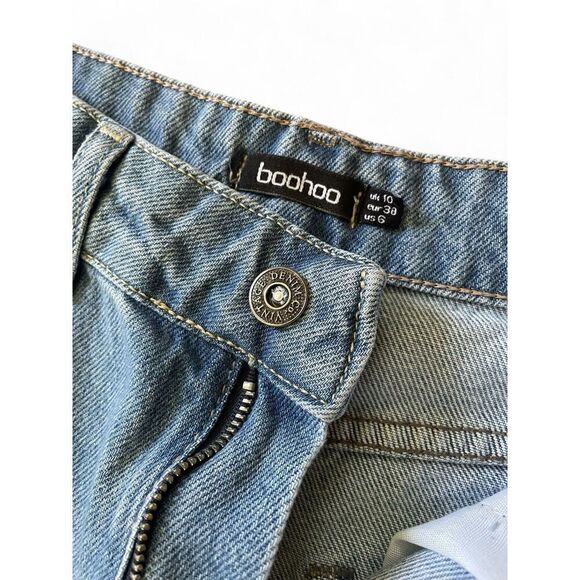 NWT Boohoo Women’s US 6 High Waisted Extreme Distressed Ripped Mom Jeans - Picture 7 of 9